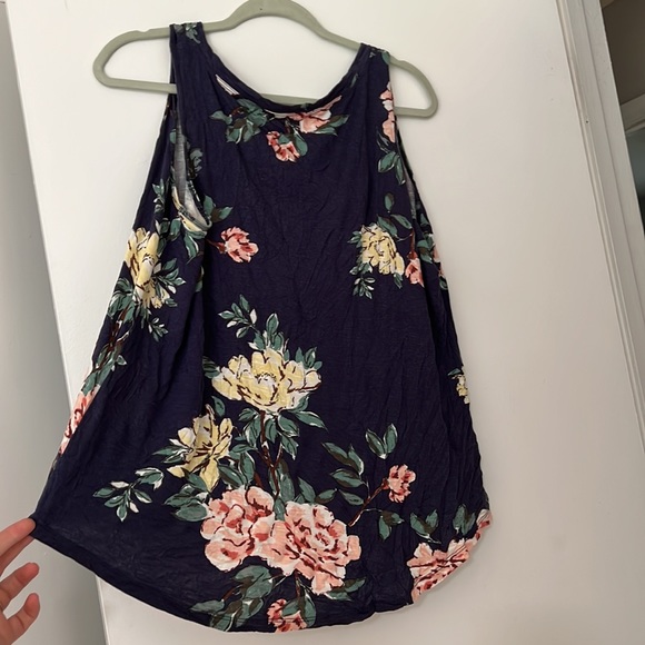 Maurice’s 24/7 Floral Tank navy blue XL - Picture 3 of 3